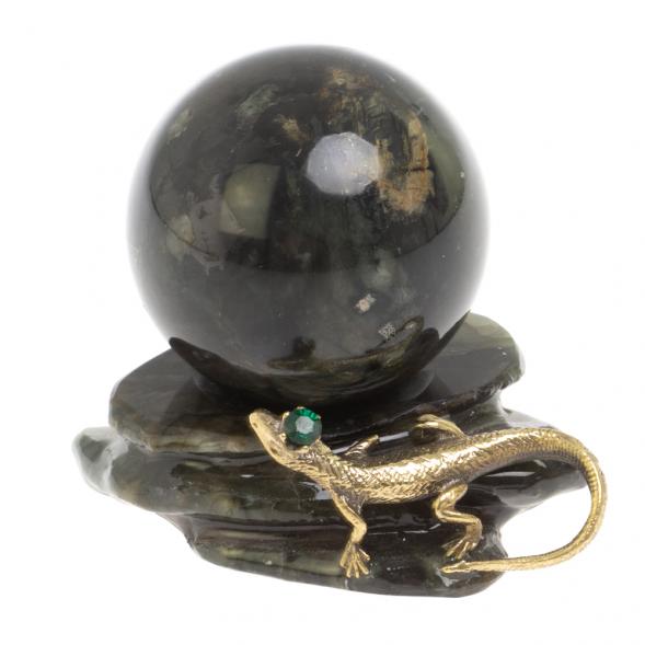 Шар 4,5 см на подставке &amp;quot;Ящерица&amp;quot; из лабродарита 126880
