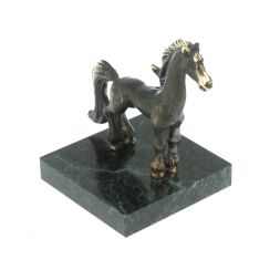 Статуэтка из бронзы "Лошадка" на шабровском змеевике