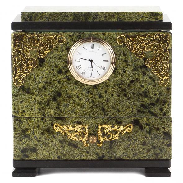 Шкатулка с часами из змеевика 120912