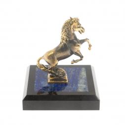 Бронзовая статуэтка "Конь на дыбах" на подставке из лазурита