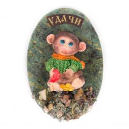 Магнит &amp;quot;Обезьянка в свитере &amp;quot;Удачи&amp;quot; змеевик