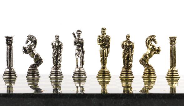 Шахматы подарочные &amp;quot;Греко-Римская война&amp;quot; 32х32 см змеевик 120804