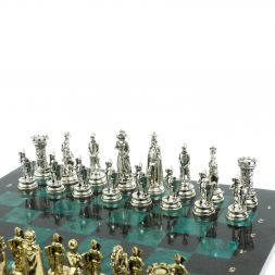 Шахматы "Средневековые рыцари" доска из змеевика 44х44 см