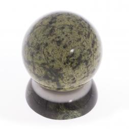 Шар Антистресс 9,5 см на подставке камень змеевик