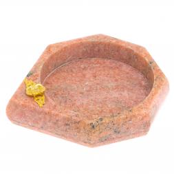 Пепельница из розового мрамора с накладкой