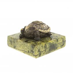 Статуэтка из бронзы "Черепаха №3" на подставке из змеевика