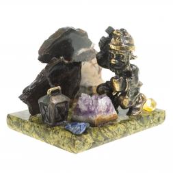 Сувенирная статуэтка &amp;quot;Гном камнерез&amp;quot; бронза камень