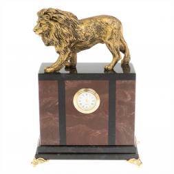 Настольные часы из камня &amp;quot;Гордый лев&amp;quot; лемезит