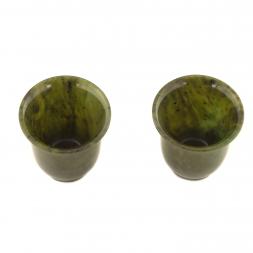 Пара чашек из нефрита для кофе