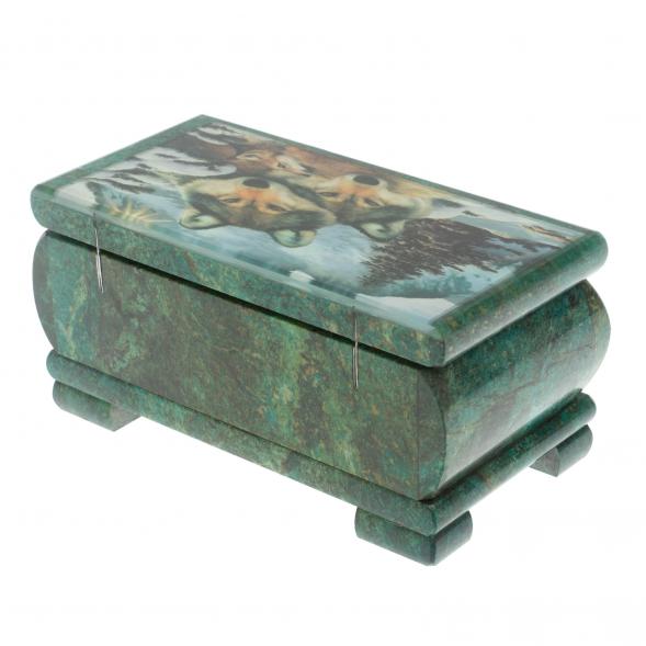 Шкатулка &amp;quot;Стая волков&amp;quot; из змеевика 16х8х7,5 см 128849