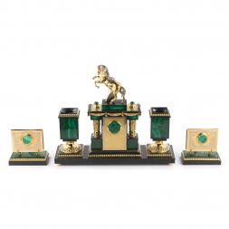 Настольный набор &amp;quot;Конь с попоной&amp;quot; из малахита Златоуст