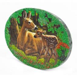 Панно из камня на подставке &amp;quot;Олениха с олененком&amp;quot; 19х3,5х13 см