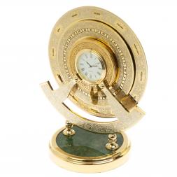 Часы «Вечный календарь» камень нефрит Златоуст