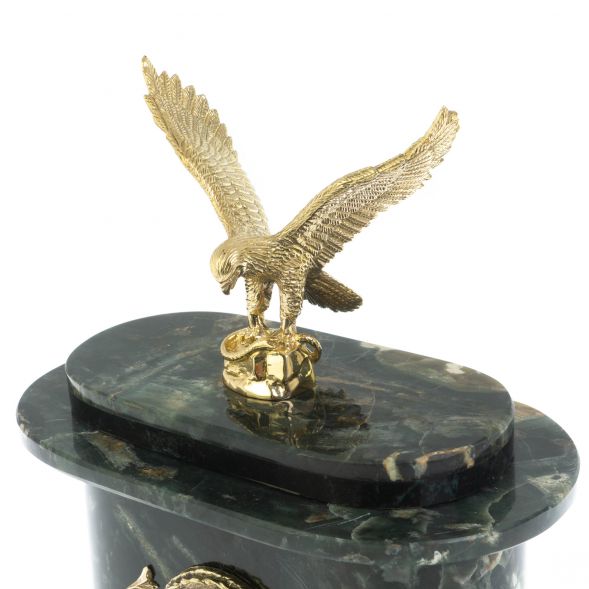 Часы &amp;quot;Орел&amp;quot; из зеленого офиокальцита и бронзы 128090