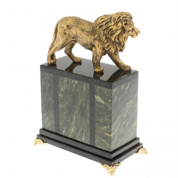 Настольные часы &amp;quot;Гордый лев&amp;quot; из шабровского змеевика 129852