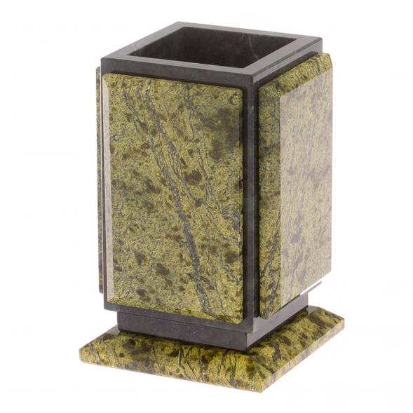 Карандашница из змеевика 7х7х10,5 см 125789