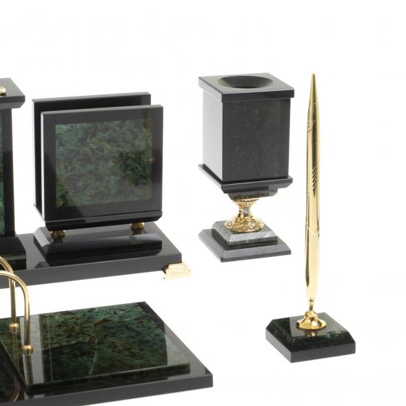 Письменный прибор &amp;quot;Лев&amp;quot; из нефрита на ножках 127239