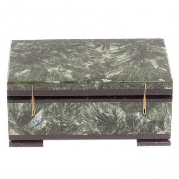 Шкатулка из камня серафинит 9х6х4 см 125722