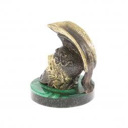 Статуэтка &amp;quot;Римский шлем&amp;quot; на малахите