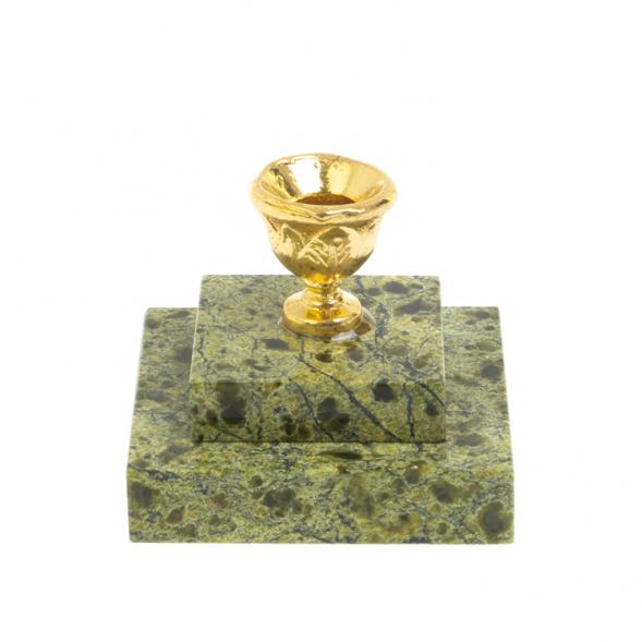 Подсвечник церковный из змеевика 4,5х4,5х3 см 127876