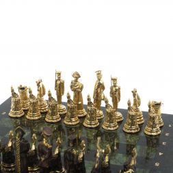 Подарочные шахматы "Деревенские" фигуры бронза, доска змеевик 40х40 см