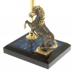 Подставка под ручку "Конь на дыбах" из камня лазурит