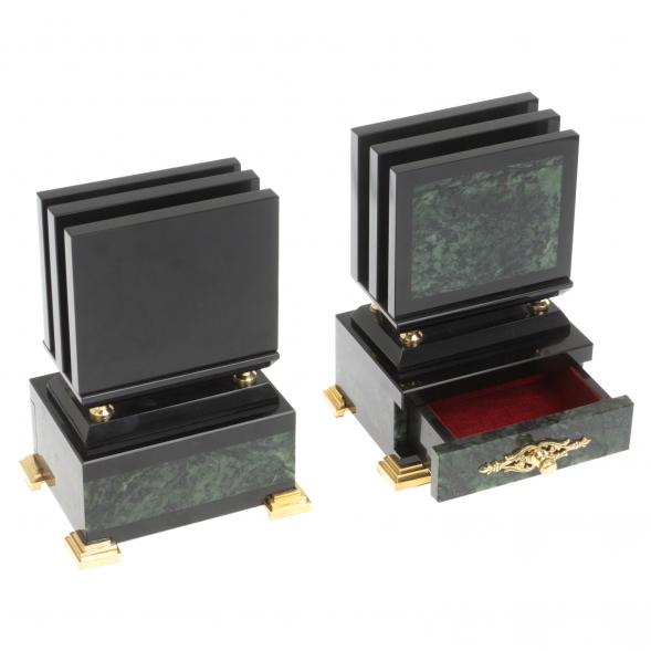 Настольный набор &amp;quot;Георгий Победоносец&amp;quot; из нефрита 127089