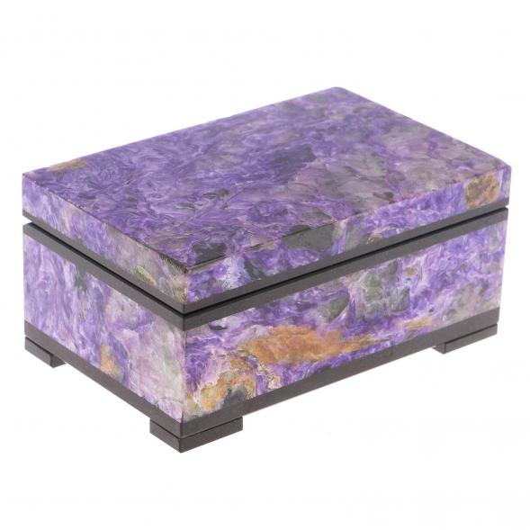 Каменная шкатулка из чароита 9х6х4 см 122266