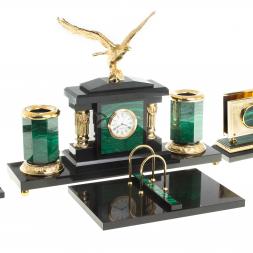 Письменный набор "Парящий орел" из малахита Златоуст