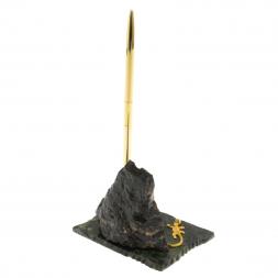 Подставка под ручку "Скала и ящерица" родонит змеевик