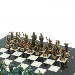 Шахматы &amp;quot;Подвиги Геракла&amp;quot; фигуры  бронза / патина 28х28 см из мрамора