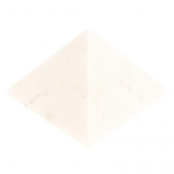 Пирамида из белого мрамора 6,5х6,5х5,3 см 126403