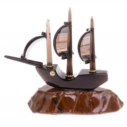 Сувенир "Парусник" из черного обсидиана