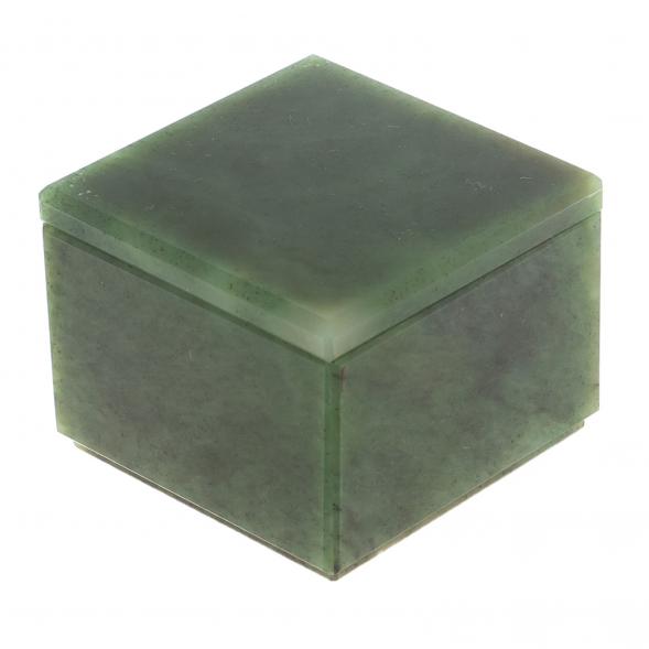 Шкатулка из нефрита 6,5х6,5х5 см 124539