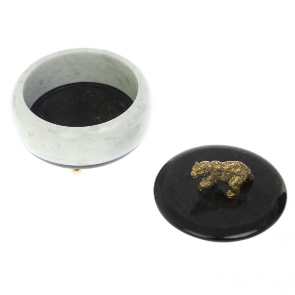 Шкатулка &amp;quot;Медведь&amp;quot; из белого мрамора и змеевика 15х15х11 см 129029