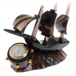 Настольные часы &amp;quot;Парусник&amp;quot; из черного обсидиана