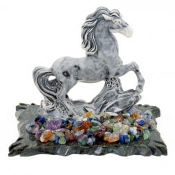 Сувенир из мрамолита "Лошадка"