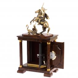 Сейф с часами &amp;quot;Георгий Победоносец&amp;quot; из коричневого обсидиана