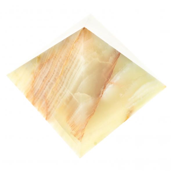 Пирамида из оникса 7х7х6,5 см 123702