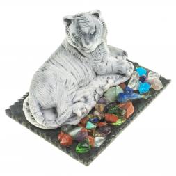 Сувенир "Тигр лежит" из змеевика и мрамолита