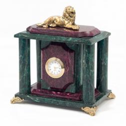 Часы из змеевика и бронзы &amp;quot;Лев&amp;quot;